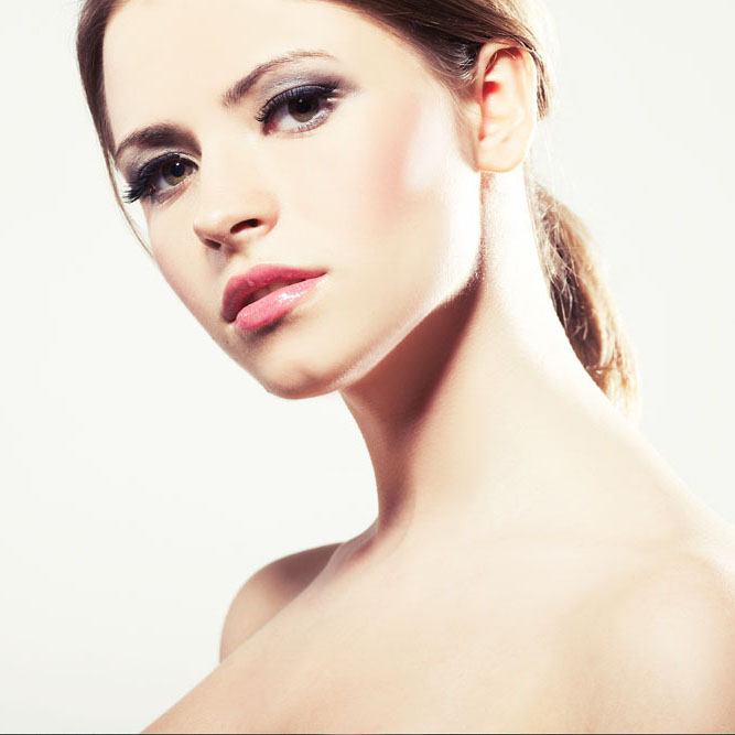 怎样将颈部肌肤保养起来